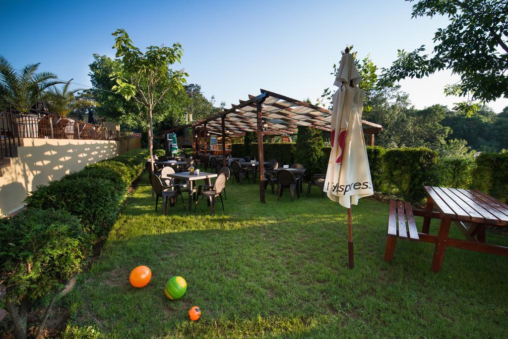 Family Hotel Dayana Beach Синеморец Экстерьер фото