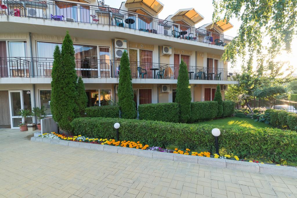Family Hotel Dayana Beach Синеморец Экстерьер фото