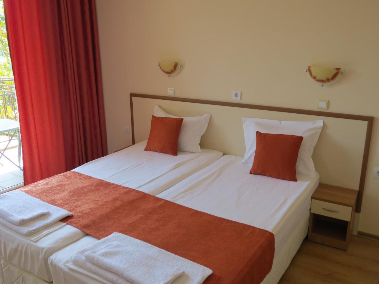 Family Hotel Dayana Beach Синеморец Экстерьер фото