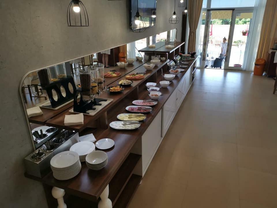 Family Hotel Dayana Beach Синеморец Экстерьер фото